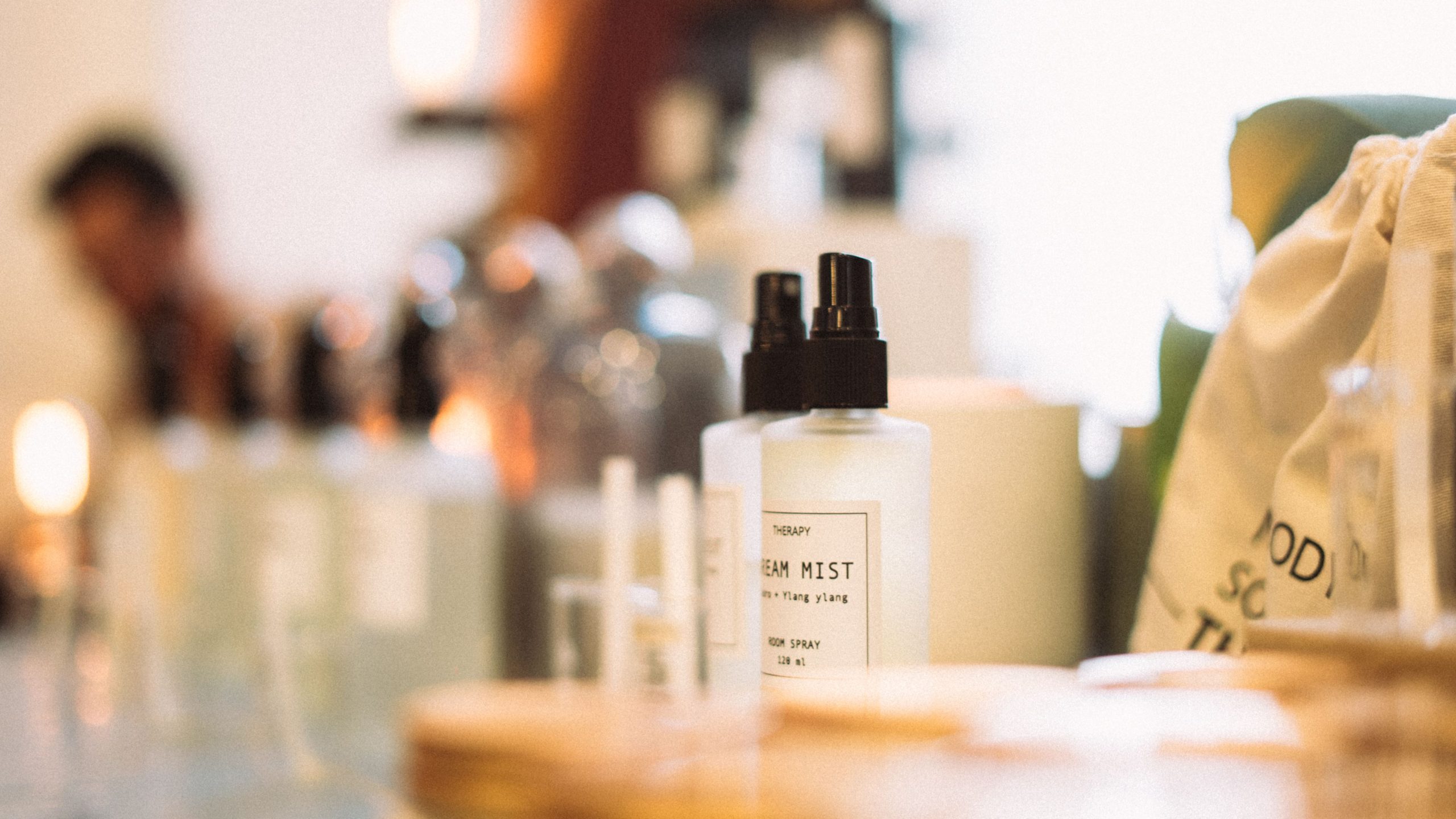 Collection de flacons spray parfum ambiance